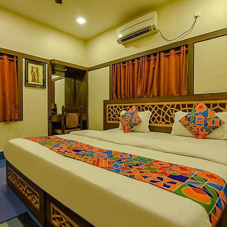 Fabexpress Shivalya Hotel Calcutta Eksteriør billede